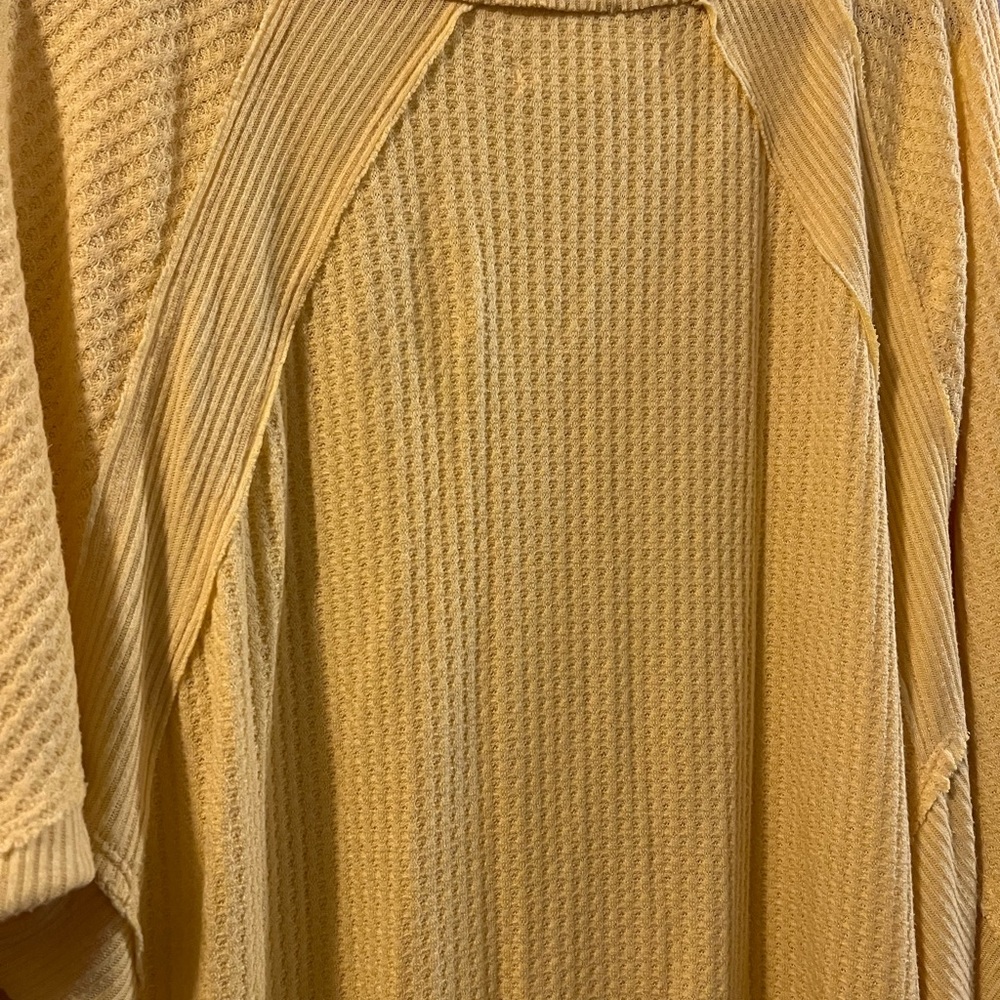 WE THE FREE YELLOW TOP (SMALL) - Picture 3 of 7